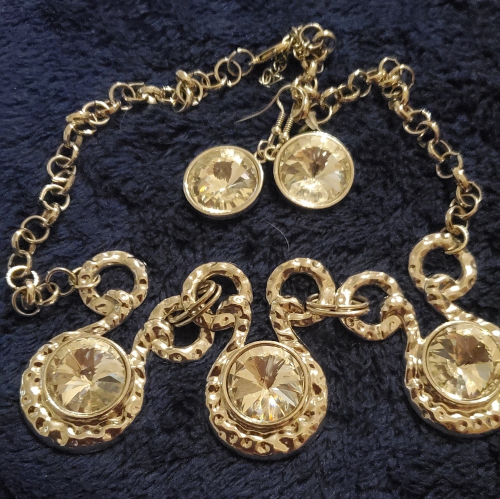 Silver Rhinestone Necklace and Earring Set